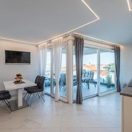 By The Sea Preko, Ugljan - 14244 Apartman *